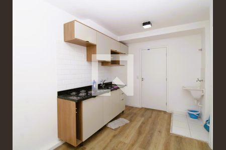 Sala / Cozinha de apartamento para alugar com 1 quarto, 29m² em Parque Vitória, São Paulo