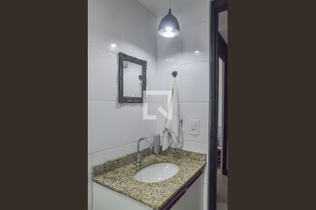 Banheiro de apartamento à venda com 2 quartos, 50m² em Santa Terezinha, São Bernardo do Campo