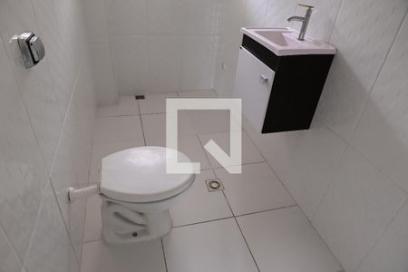 Banheiro de apartamento para alugar com 1 quarto, 50m² em Boqueirão, Praia Grande