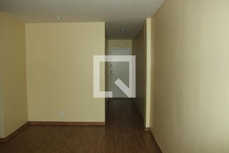 Sala de apartamento para alugar com 2 quartos, 78m² em Chacrinha, Nova Iguaçu