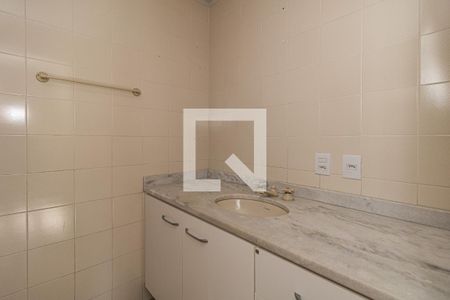 Banheiro da Suíte de apartamento para alugar com 3 quartos, 116m² em Bom Fim, Porto Alegre
