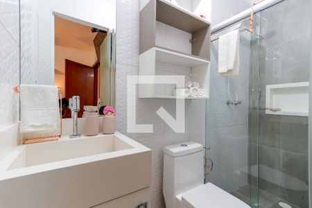 Banheiro da Suíte de casa à venda com 3 quartos, 130m² em Vila Constança, São Paulo