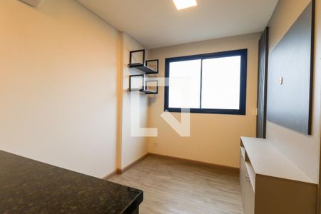 Studio/Sala de kitnet/studio para alugar com 1 quarto, 28m² em Centro, Curitiba