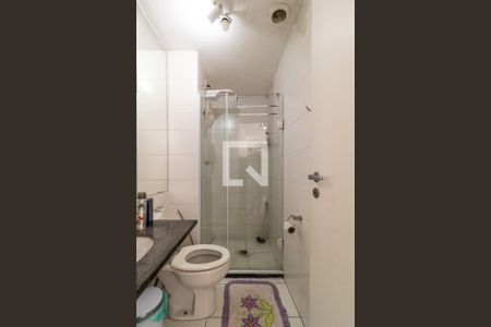 Banheiro de apartamento para alugar com 1 quarto, 31m² em Água Branca, São Paulo