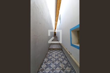 Casa à venda com 175m², 3 quartos e 2 vagas Casa à venda com 175m², 3 quartos e 2 vagasCorredor Lateral