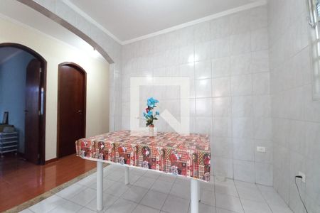 Casa à venda com 175m², 3 quartos e 2 vagas Casa à venda com 175m², 3 quartos e 2 vagasCopa