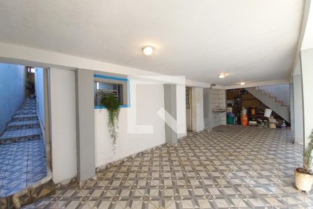 Casa à venda com 175m², 3 quartos e 2 vagas Casa à venda com 175m², 3 quartos e 2 vagasPavimento Inferior