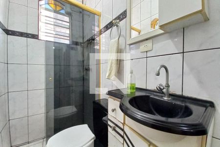 Casa à venda com 175m², 3 quartos e 2 vagas Casa à venda com 175m², 3 quartos e 2 vagasBanheiro Corredor