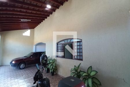 Casa à venda com 175m², 3 quartos e 2 vagas Casa à venda com 175m², 3 quartos e 2 vagasFachada Prédio