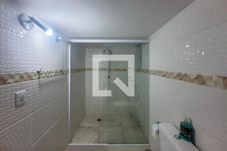 Banheiro de kitnet/studio para alugar com 1 quarto, 30m² em Ipiranga, São Paulo