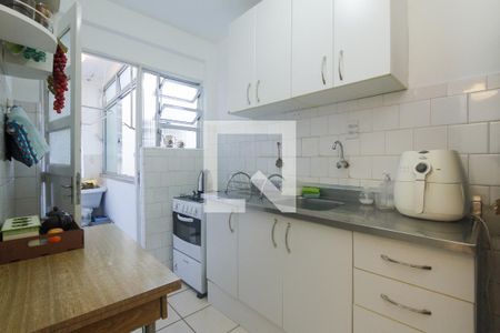 Cozinha de apartamento para alugar com 2 quartos, 56m² em Higienópolis, Porto Alegre