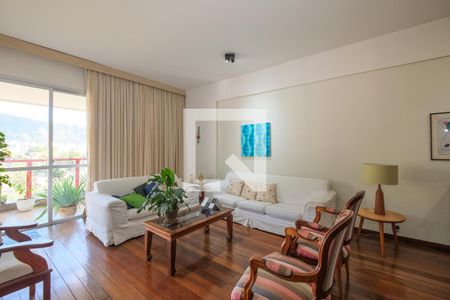 Apartamento à venda com 174m², 4 quartos e 2 vagas Apartamento à venda com 174m², 4 quartos e 2 vagasSala