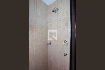 Apartamento à venda com 174m², 4 quartos e 2 vagas Apartamento à venda com 174m², 4 quartos e 2 vagasBanheiro da Suíte