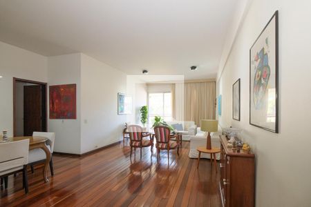 Apartamento à venda com 174m², 4 quartos e 2 vagas Apartamento à venda com 174m², 4 quartos e 2 vagasSala