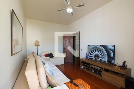 Apartamento à venda com 174m², 4 quartos e 2 vagas Apartamento à venda com 174m², 4 quartos e 2 vagasQuarto 3