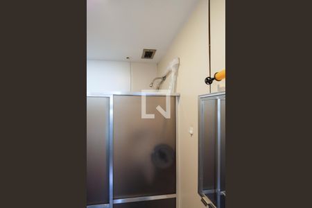 Apartamento à venda com 174m², 4 quartos e 2 vagas Apartamento à venda com 174m², 4 quartos e 2 vagasBanheiro de serviço