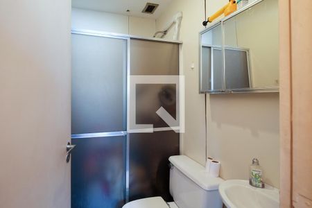 Apartamento à venda com 174m², 4 quartos e 2 vagas Apartamento à venda com 174m², 4 quartos e 2 vagasBanheiro de serviço