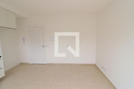 Sala/Cozinha de apartamento para alugar com 2 quartos, 40m² em Chácara Califórnia, São Paulo