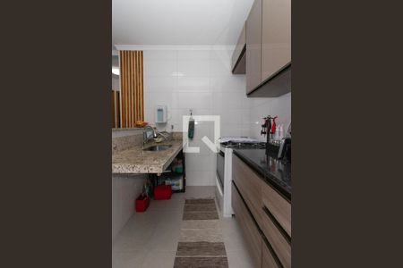 Cozinha de apartamento para alugar com 2 quartos, 55m² em Vila Gustavo, São Paulo