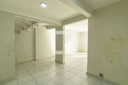 Sala de casa para alugar com 2 quartos, 110m² em Jardim Vera Cruz, São Paulo