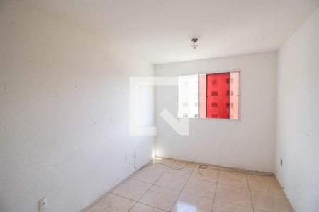Sala de apartamento para alugar com 2 quartos, 40m² em Cerâmica, Nova Iguaçu