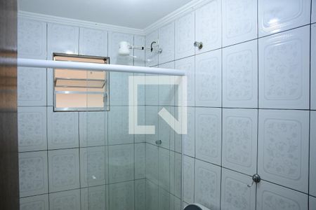 Banheiro de casa para alugar com 1 quarto, 55m² em Jardim Lavapes das Graças, Cotia