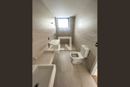 Banheiro 1 de apartamento à venda com 4 quartos, 202m² em Vila da Serra, Nova Lima