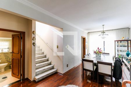 Sala de casa para alugar com 3 quartos, 250m² em Jardim das Acácias, São Paulo