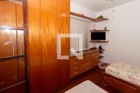 Quarto 3 de casa à venda com 3 quartos, 198m² em Vila Esperança, São Paulo