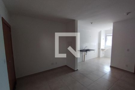 Sala de apartamento para alugar com 2 quartos, 45m² em Santa Marta, Ribeirão Preto