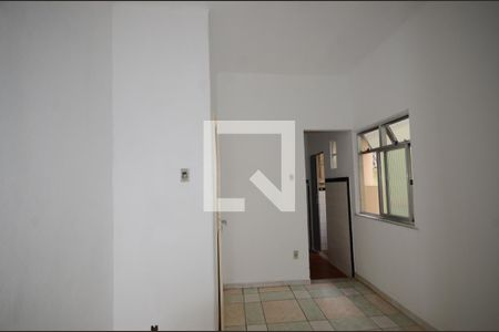 Sala de apartamento para alugar com 1 quarto, 35m² em Vista Alegre, Rio de Janeiro