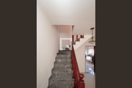 Hall dos Quartos de casa para alugar com 5 quartos, 360m² em Vila Ivone, São Paulo