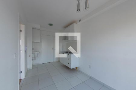 Sala/Cozinha de apartamento para alugar com 1 quarto, 32m² em Vila Tolstoi, São Paulo