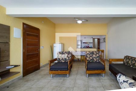 Sala de casa para alugar com 3 quartos, 110m² em Real, Praia Grande