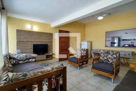 Sala de casa para alugar com 3 quartos, 110m² em Real, Praia Grande