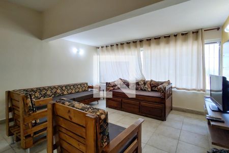 Sala de casa para alugar com 3 quartos, 110m² em Real, Praia Grande