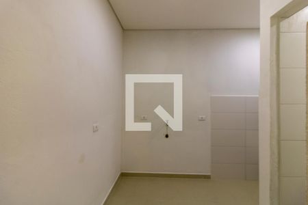 Área de Serviço de kitnet/studio para alugar com 1 quarto, 28m² em Vila Canero, São Paulo