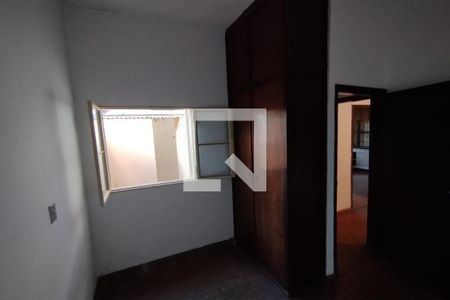 Dormitório 02 de casa para alugar com 2 quartos, 65m² em Vila Tiberio, Ribeirão Preto