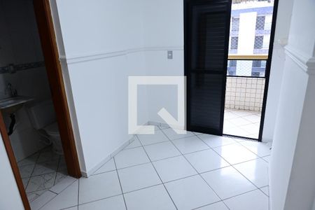 Suíte 1 de apartamento para alugar com 2 quartos, 75m² em Guilhermina, Praia Grande