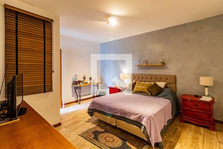 Casa à venda com 245m², 3 quartos e 3 vagas Casa à venda com 245m², 3 quartos e 3 vagasSuite 01