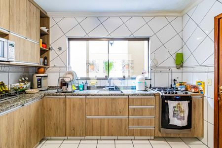 Casa à venda com 245m², 3 quartos e 3 vagas Casa à venda com 245m², 3 quartos e 3 vagasCozinha