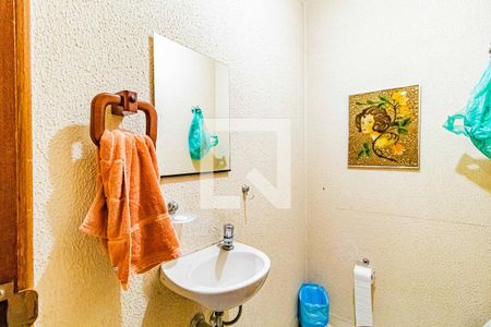 Casa à venda com 245m², 3 quartos e 3 vagas Casa à venda com 245m², 3 quartos e 3 vagasGaragem - Lavabo