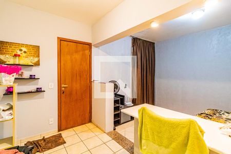 Casa à venda com 245m², 3 quartos e 3 vagas Casa à venda com 245m², 3 quartos e 3 vagasEdícula