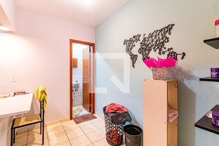 Casa à venda com 245m², 3 quartos e 3 vagas Casa à venda com 245m², 3 quartos e 3 vagasEdícula