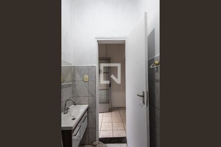 Banheiro de casa para alugar com 1 quarto, 38m² em Vila Anglo Brasileira, São Paulo