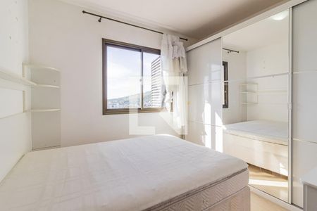 Quarto de apartamento para alugar com 2 quartos, 62m² em Jardim Carvalho, Porto Alegre