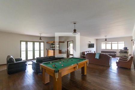 Sala de casa para alugar com 4 quartos, 700m² em Parque Xangrilá, Campinas