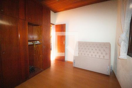 Quarto 1 de casa à venda com 6 quartos, 210m² em Vila Isolina Mazzei, São Paulo
