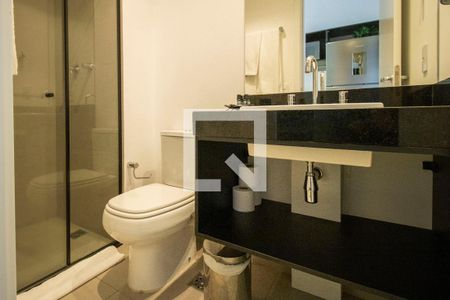 Banheiro  de kitnet/studio para alugar com 1 quarto, 24m² em Perdizes, São Paulo