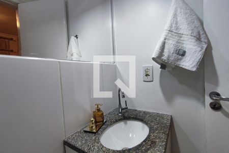 Banheiro Suíte de apartamento à venda com 3 quartos, 64m² em Jardim Nova Europa, Campinas